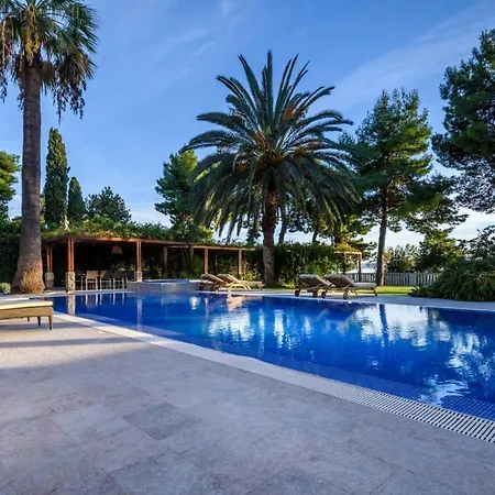 Villa Meje Heated Pool, Jacuzzi, Sauna *