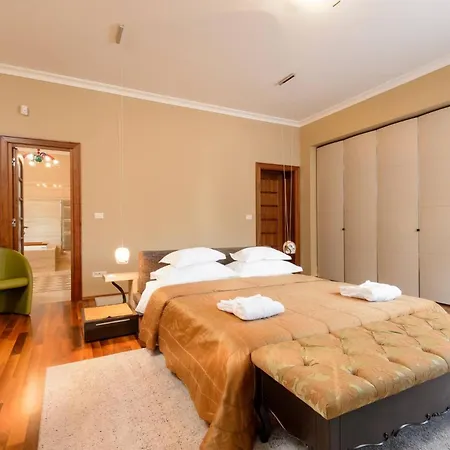 Villa Meje Heated Pool, Jacuzzi, Sauna