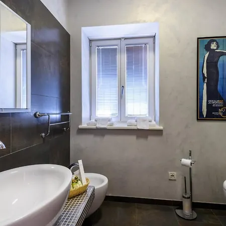 Meje Heated Pool, Jacuzzi, Sauna Villa *