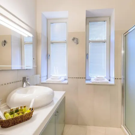 Villa Meje Heated Pool, Jacuzzi, Sauna Split