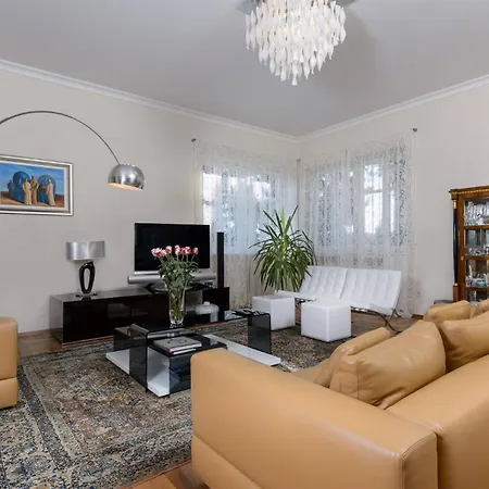 Villa Meje Heated Pool, Jacuzzi, Sauna *