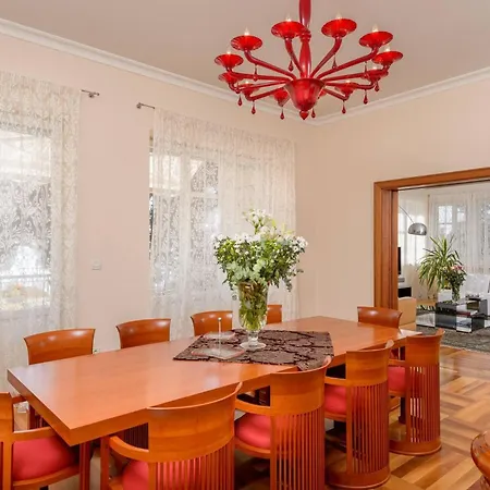 Meje Heated Pool, Jacuzzi, Sauna Villa Split