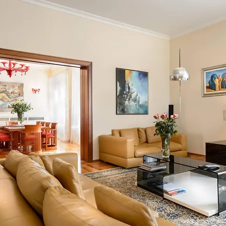 Meje Heated Pool, Jacuzzi, Sauna Villa